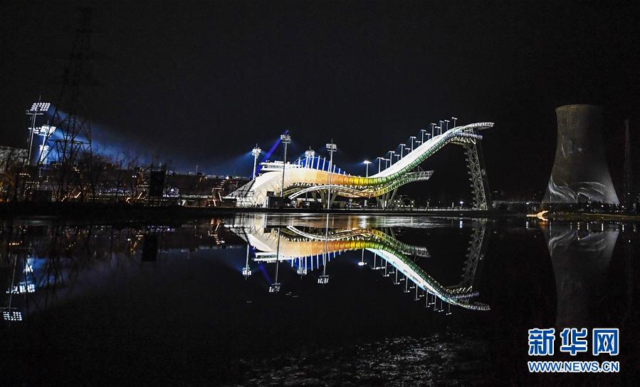 （新華全媒頭條&middot;小康圓夢&middot;圖文互動）（5）恢宏史詩耀千秋&mdash;&mdash;寫在中國共產(chǎn)黨帶領(lǐng)中國人民全面建成小康社會之際