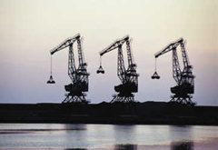 &ldquo;三桶油&rdquo;布局加拿大，美國受益？