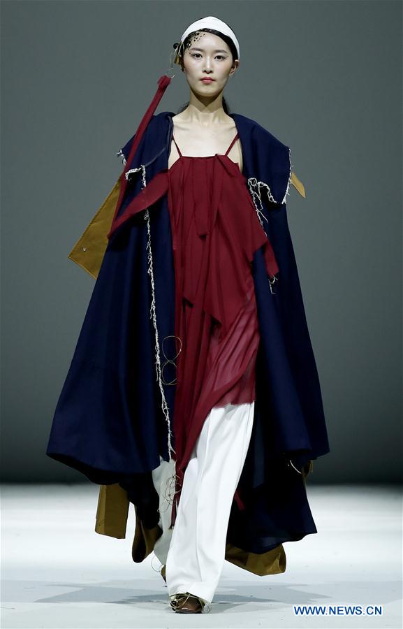 CHINA-BEIJING-GRADUATE FASHION WEEK (CN)