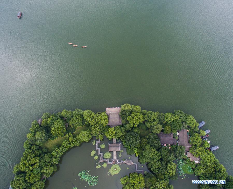 CHINA-ZHEJIANG-HANGZHOU-NATURE-WEST LAKE (CN)