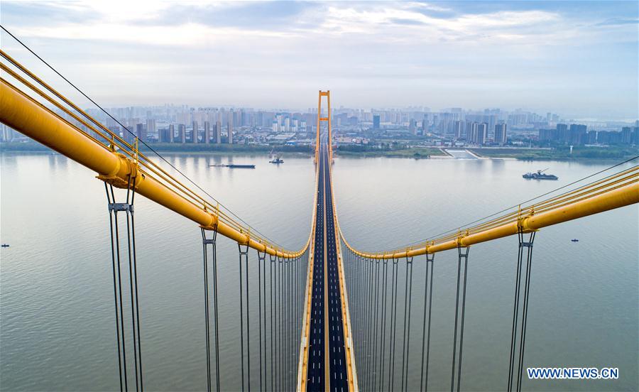 CHINA-HUBEI-WUHAN-DOUBLE-DECK SUSPENSION BRIDGE-OPENING TO TRAFFIC (CN)