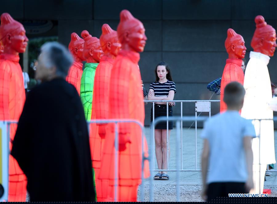 NEW ZEALAND-WELLINGTON-TERRACOTTA WARRIORS-LANTERN