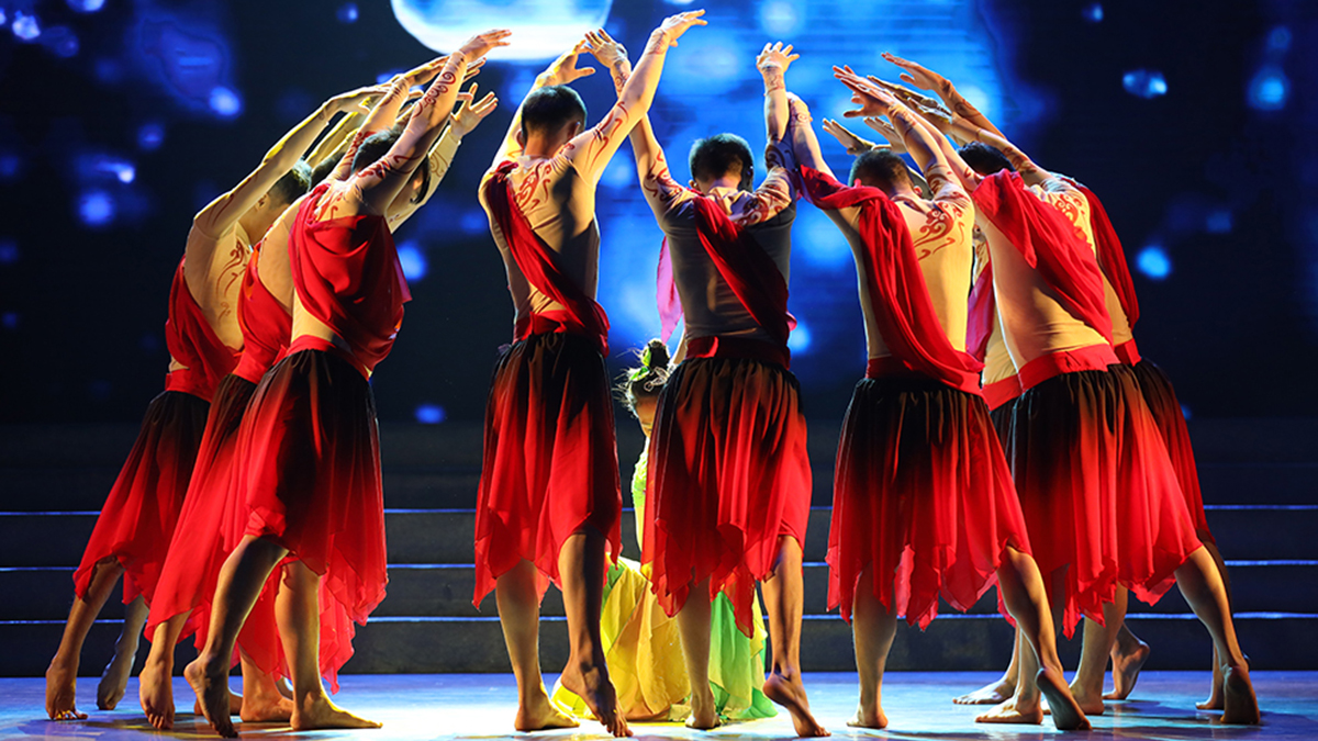 大型茶文化史詩(shī)音樂劇《茶道：一葉乾坤》演出現(xiàn)場(chǎng)