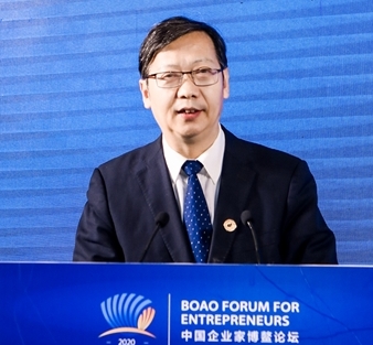 楊慶兵：食品行業(yè)在保障民生、維護(hù)社會(huì)穩(wěn)定方面發(fā)揮巨大作用