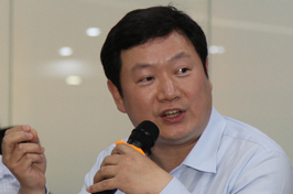 嘉實基金首席策略師、券商業(yè)務(wù)部總經(jīng)理簡斌