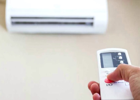 在空調(diào)環(huán)境待久了，會(huì)得皮膚病嗎？