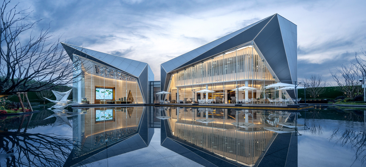 2019年是中國(guó)奧園發(fā)展史上一個(gè)重要里程碑，奮進(jìn)新時(shí)代，筑夢(mèng)新奧園。積極履行企業(yè)應(yīng)承擔(dān)的社會(huì)責(zé)任，為客戶乃至社會(huì)&ldquo;構(gòu)筑健康生活&rdquo;。