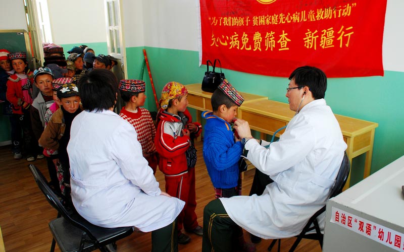 馮凱旋作品：為了2371個(gè)孩子們的&ldquo;心&rdquo;生