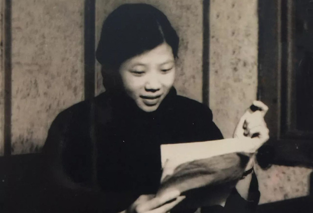 普通話推廣的重要時(shí)期，讀音以電臺(tái)為準(zhǔn)，播音員崗位責(zé)任重大，必須以身作則，多問出處。