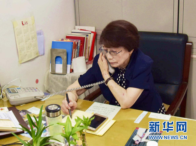 老年生活精力都放在教育上，健康秘訣是保持學(xué)習(xí)，簡單生活。