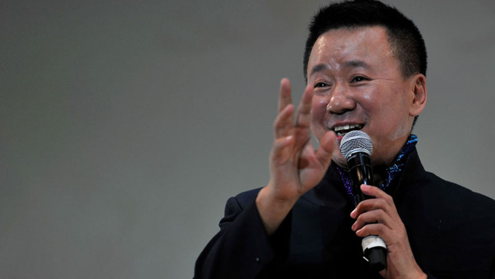 2月7日，卓林表演單口相聲《語(yǔ)言的魅力》