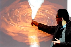 人類首次&ldquo;看見&rdquo;的那個(gè)黑洞，有了偏振圖像