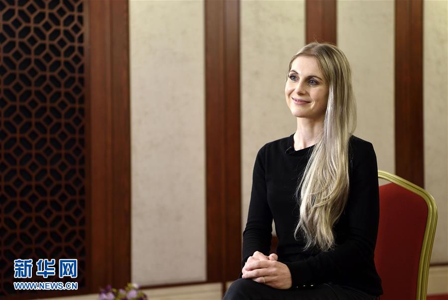 （圖文互動(dòng)）（6）中國(guó)發(fā)展進(jìn)入新時(shí)代&mdash;&mdash;9名外籍語(yǔ)言專家眼中的十九大報(bào)告