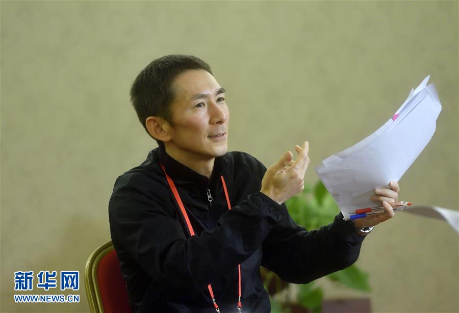 （圖文互動(dòng)）（8）中國(guó)發(fā)展進(jìn)入新時(shí)代&mdash;&mdash;9名外籍語(yǔ)言專家眼中的十九大報(bào)告