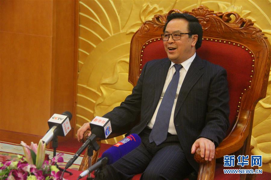 （XHDW&middot;圖文互動(dòng)）專訪：愿中國人民在中共領(lǐng)導(dǎo)下取得更多成就&mdash;&mdash;訪越共中央委員、中央對(duì)外部部長黃平君