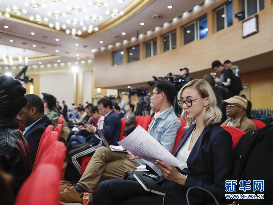 （十九大）（9）我眼中的十九大&mdash;&mdash;新華社外籍記者上會記 