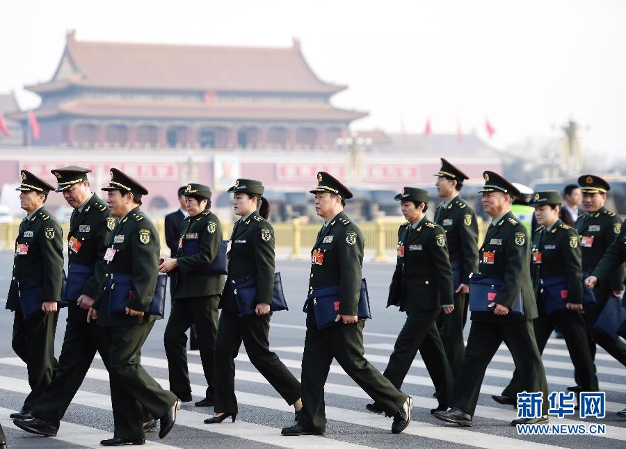 （兩會(huì)&middot;新華網(wǎng)）十二屆全國(guó)人大三次會(huì)議舉行第三次全體會(huì)議