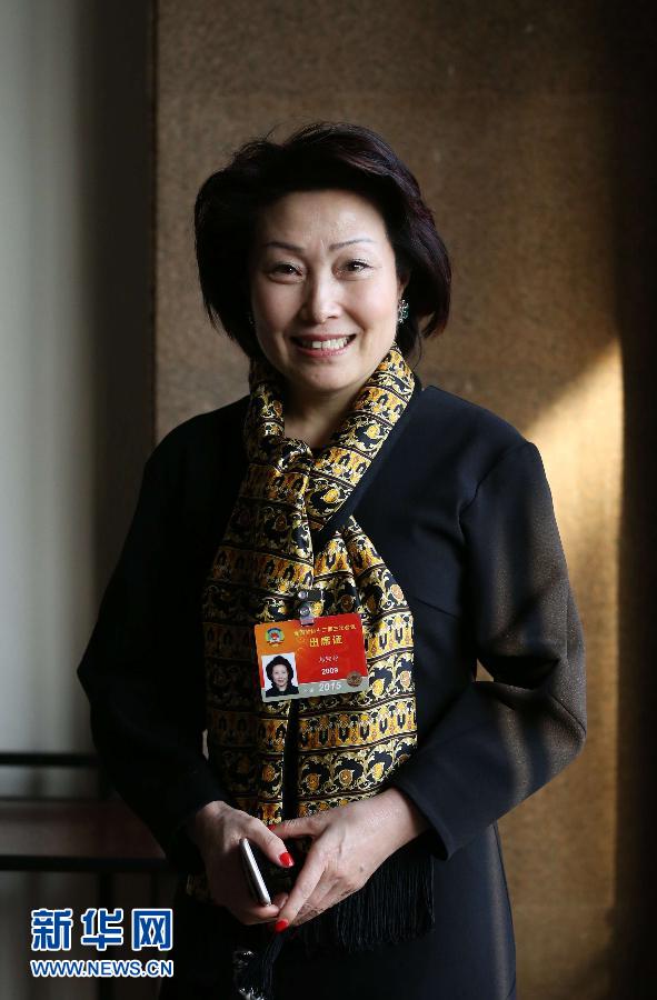 （兩會(huì)&middot;快語(yǔ)錄）鄭翔玲：規(guī)范藥品價(jià)格 減輕患者負(fù)擔(dān)