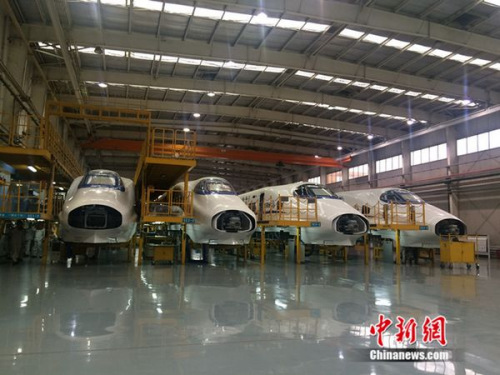 中車青島四方機(jī)車車輛股份有限公司廠房。中新網(wǎng) 邱宇 攝