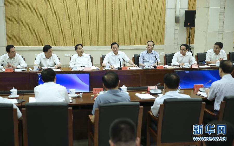 8月31日，中宣部在北京召開創(chuàng)新新聞傳播工作交流會(huì)，中共中央政治局委員、中央書記處書記、中宣部部長劉奇葆出席會(huì)議并講話。新華社記者蘭紅光攝