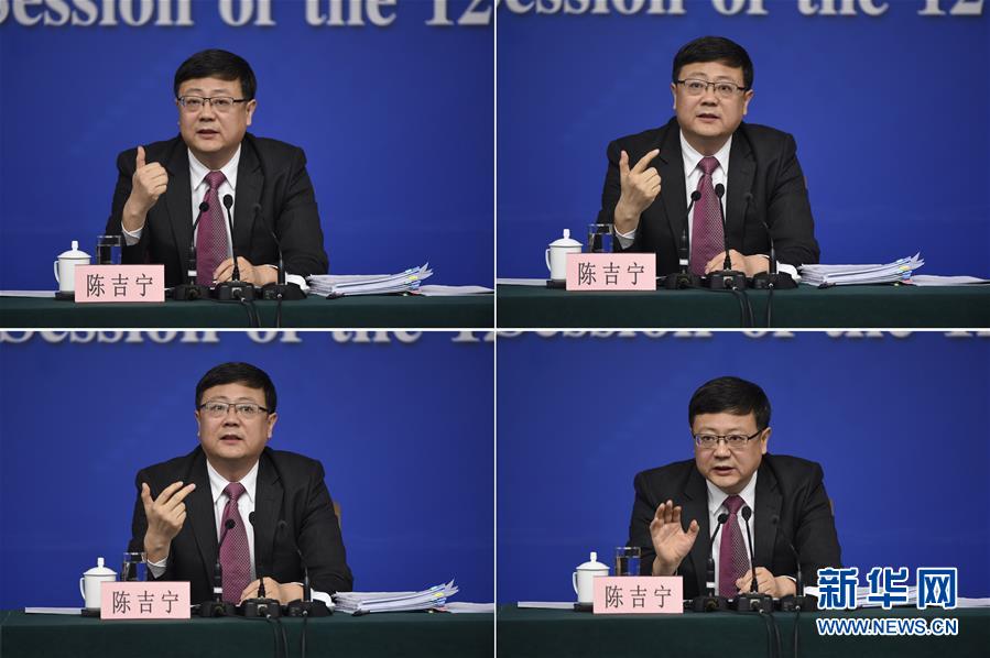 （兩會&middot;表情包）環(huán)保部長陳吉寧答記者問