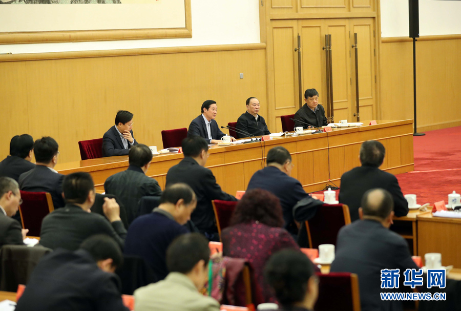 3月23日，治國理政論壇&ldquo;&lsquo;四個全面&rsquo;戰(zhàn)略布局系列理論研討會&rdquo;首場研討會在北京召開，中共中央政治局委員、中央書記處書記、中宣部部長劉奇葆出席會議并講話。新華社記者 劉衛(wèi)兵 攝
