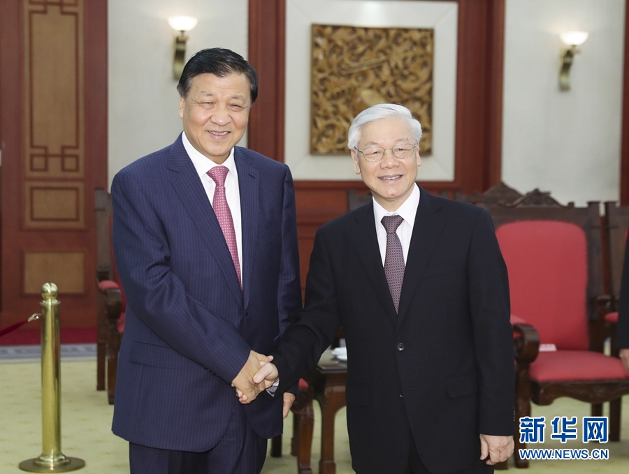 應越南共產(chǎn)黨邀請，中共中央政治局常委、中央書記處書記劉云山9月18日至19日對越南進行正式訪問。這是9月18日，劉云山在河內(nèi)會見越共中央總書記阮富仲。 新華社記者 丁林 攝