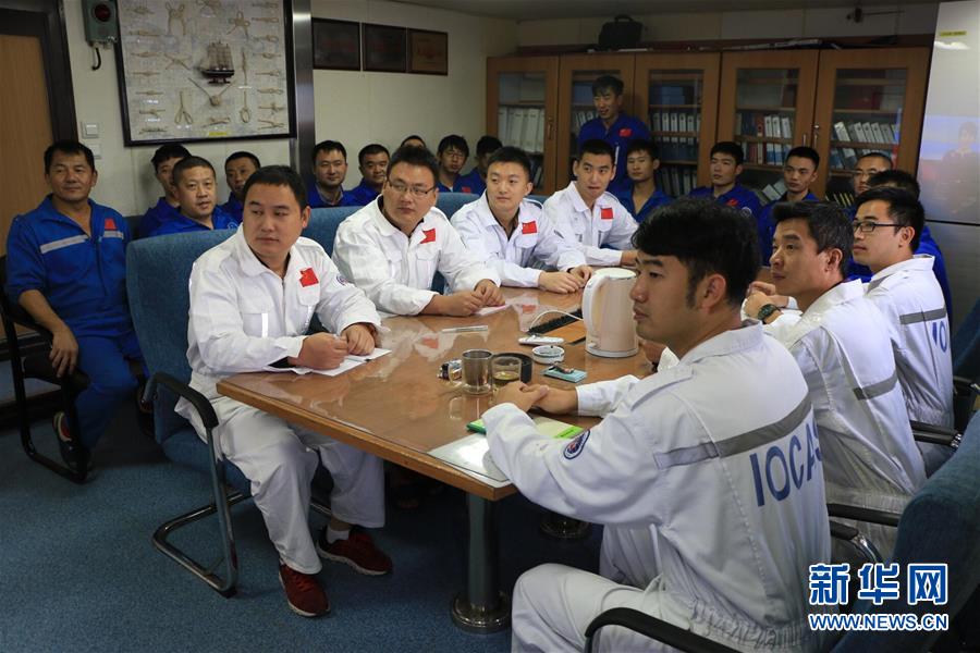 (十九大時(shí)光·圖文互動(dòng))(5)歷史性成就彪炳史冊(cè) 新時(shí)代藍(lán)圖催人奮進(jìn)——來(lái)自基層蹲點(diǎn)現(xiàn)場(chǎng)的報(bào)道