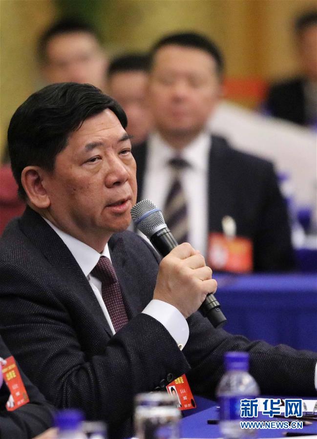 （兩會(huì)&middot;快語錄）容永祺委員：粵港澳大灣區(qū)城市群建設(shè)將有效擴(kuò)大港澳發(fā)展空間