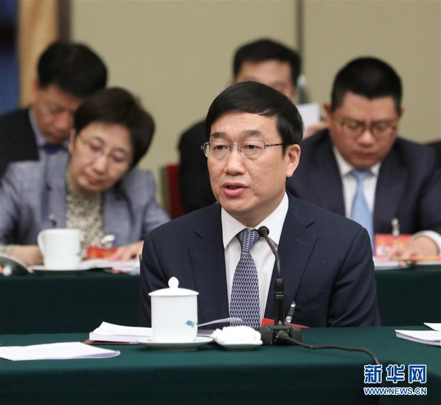 (兩會·高頻詞)(1)代表委員為創(chuàng)新建言