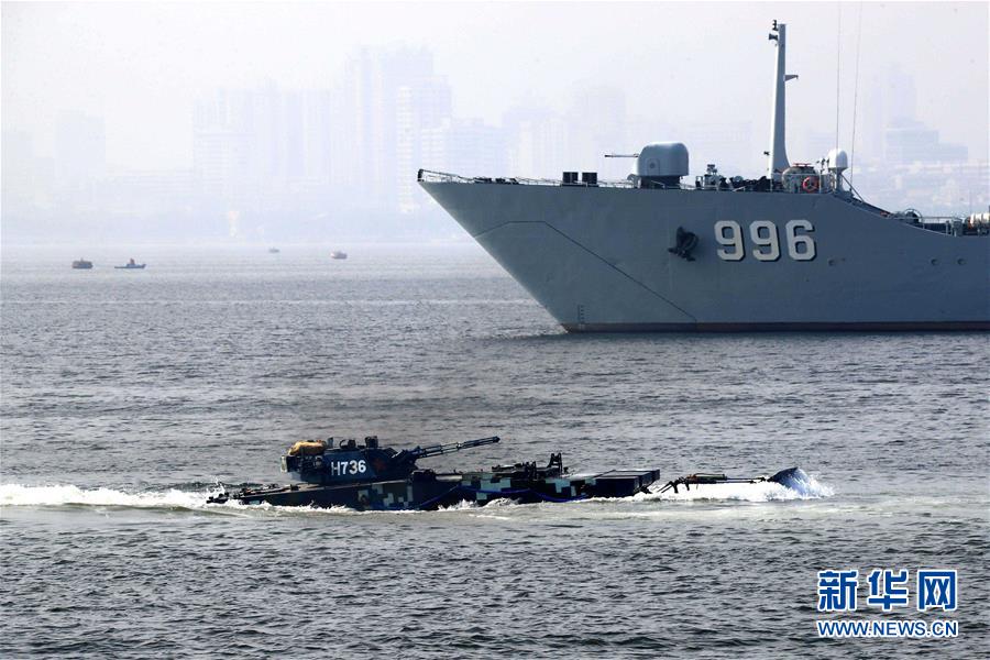 （新華全媒頭條&middot;圖文互動(dòng)）（7）備戰(zhàn)踏上新起點(diǎn)，練兵展現(xiàn)新氣象&mdash;&mdash;2018中國(guó)軍隊(duì)新年開(kāi)訓(xùn)全景大掃描