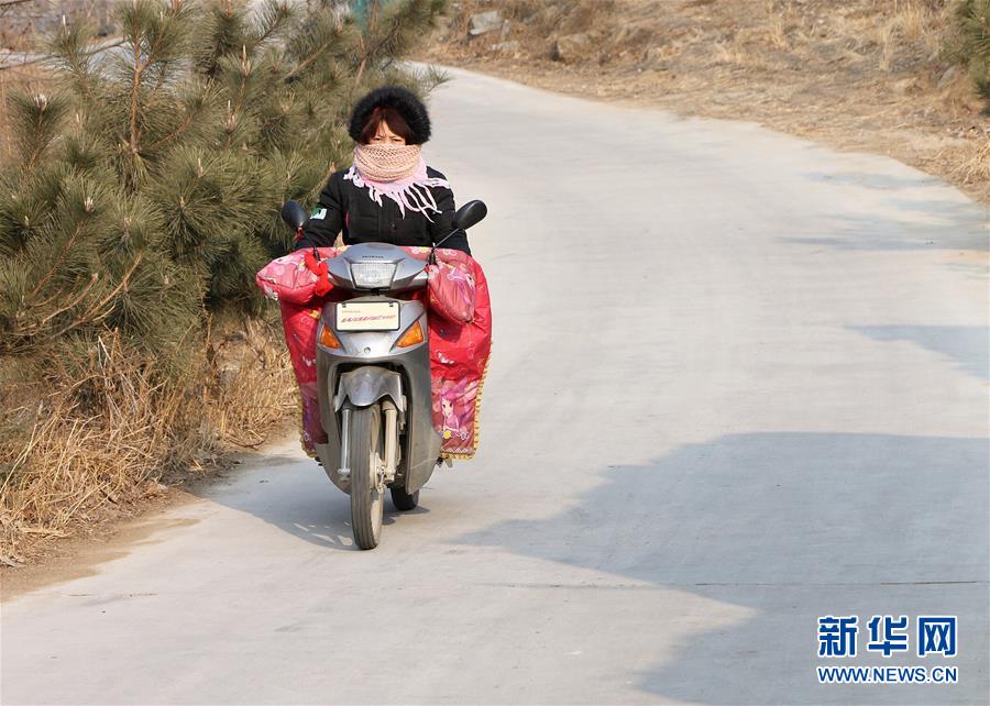 （在習近平新時代中國特色社會主義思想指引下&mdash;&mdash;新時代新氣象新作為&middot;四好農(nóng)村路&middot;圖文互動）（2）路通 民富 心齊&mdash;&mdash;農(nóng)村道路升級激發(fā)基層向心力