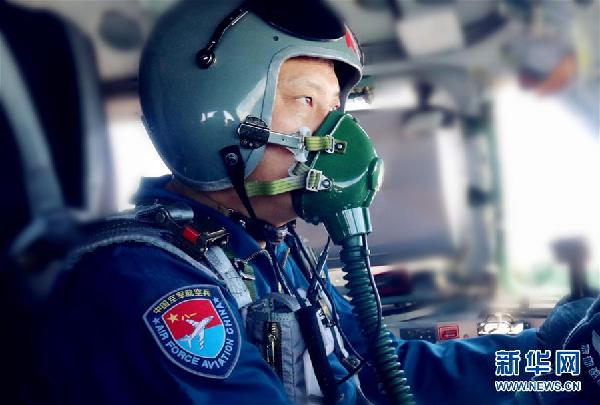 (圖文互動(dòng))(4)空軍多語(yǔ)種宣傳片《戰(zhàn)神繞島新航跡》向海內(nèi)外發(fā)布