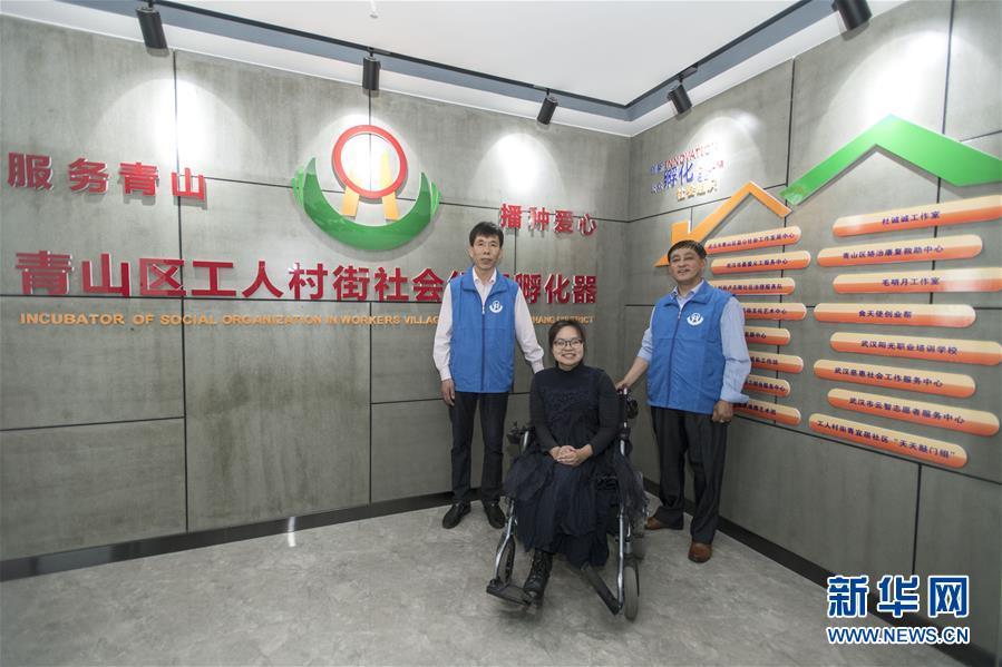 (新華全媒頭條·圖文互動(dòng))(7)情系人民 心牽創(chuàng)新——習(xí)近平總書(shū)記考察湖北回訪記