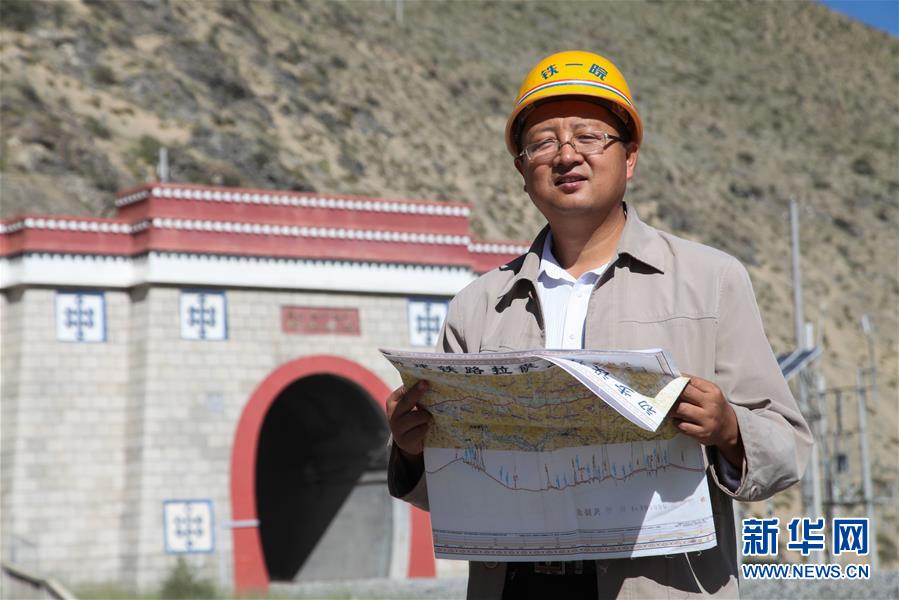 （新時(shí)代奮斗者&middot;圖文互動(dòng)）（1）執(zhí)一事，終一世&mdash;&mdash;記高原鐵路&ldquo;探路者&rdquo;劉爭(zhēng)平