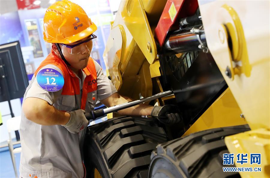 （新華全媒頭條&middot;圖文互動）（8）上下合力，聚力破障，開辟&ldquo;大國工匠&rdquo;建設(shè)新格局