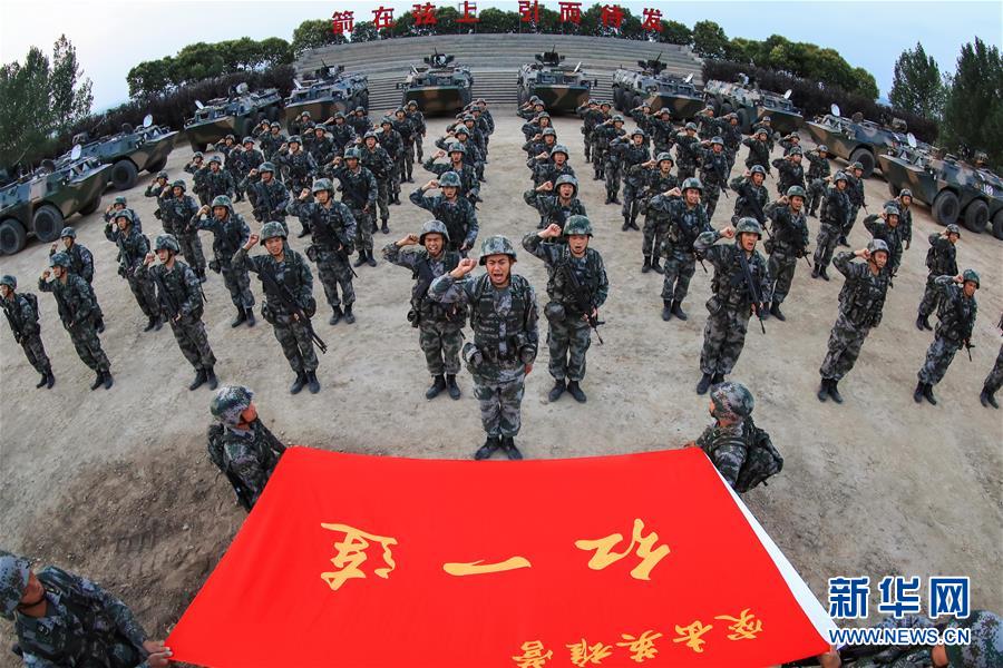 (圖文互動(dòng))(5)勝戰(zhàn)密碼代代傳——陸軍第83集團(tuán)軍某旅紅一連傳承紅色基因鍛造強(qiáng)軍標(biāo)兵記事