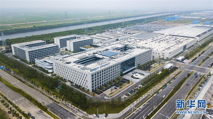 (壯闊東方潮 奮進(jìn)新時(shí)代——慶祝改革開(kāi)放40年)(1)砥礪奮進(jìn) 轉(zhuǎn)型升級(jí)——改革開(kāi)放40年中國(guó)制造加速邁向“中高端”