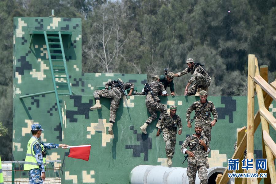 （軍事&middot;圖文互動(dòng)）（5）海上登陸賽障礙賽打響　中國(guó)隊(duì)包攬前3名