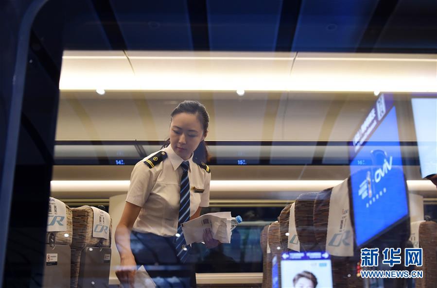 （新華全媒頭條&middot;圖文互動(dòng)）（3）從這里始發(fā)！中國(guó)高鐵遞出&ldquo;國(guó)家名片&rdquo;