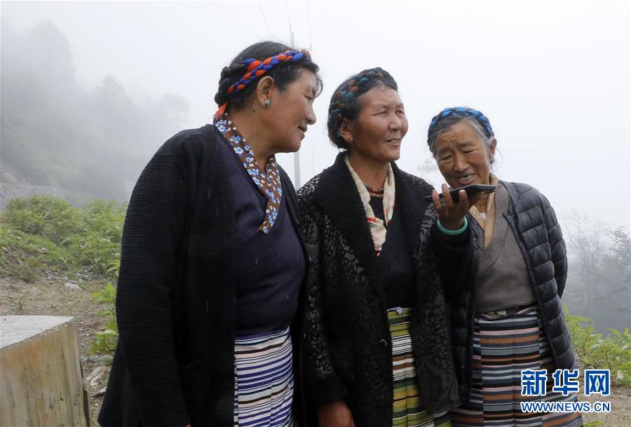 （圖文互動）（7）特寫：&ldquo;八一&rdquo;禮物，飛向云端哨所