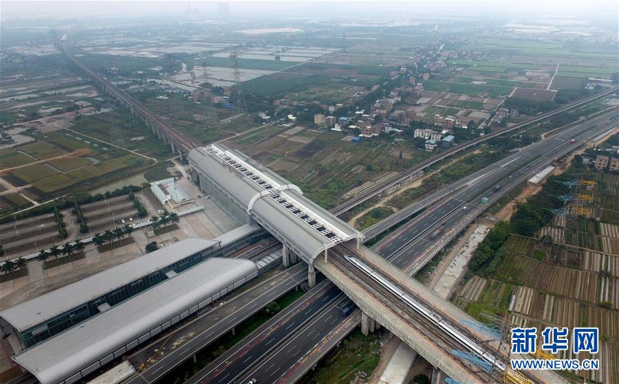 （新華全媒頭條&middot;圖文互動(dòng)）（2）開創(chuàng)融合新格局　探索發(fā)展新路徑&mdash;&mdash;推進(jìn)粵港澳大灣區(qū)建設(shè)一年間