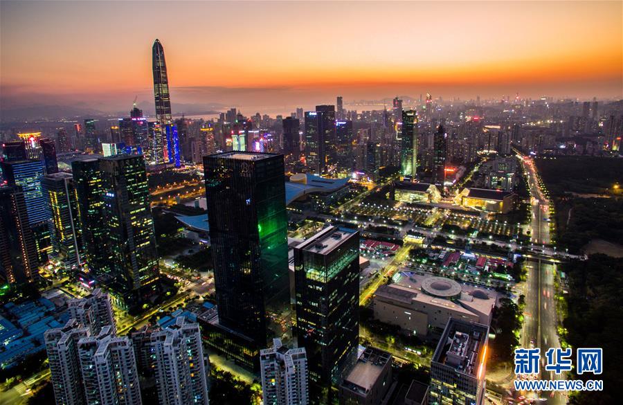 (新華全媒頭條·圖文互動(dòng))(3)開(kāi)啟全面依法治國(guó)新時(shí)代——黨的十八大以來(lái)全面依法治國(guó)新成就述評(píng)