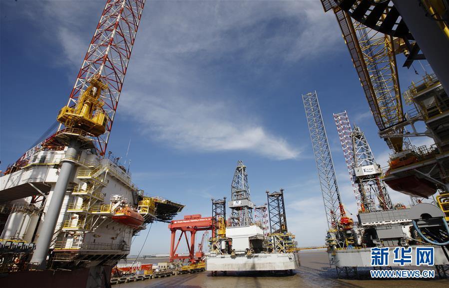 (新華全媒頭條·壯闊東方潮 奮進(jìn)新時(shí)代——慶祝改革開(kāi)放40年·圖文互動(dòng))(8)從改革開(kāi)放窗口到攻堅(jiān)破冰試驗(yàn)田——從浦東開(kāi)發(fā)開(kāi)放看中國(guó)改革開(kāi)放40年