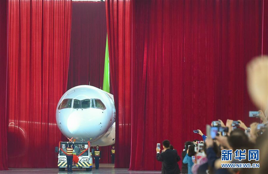 (新華全媒頭條·壯闊歷程40年系列述評·圖文互動)(3)風(fēng)雨砥礪 壯麗史詩——從改革開放40年看中國奇跡