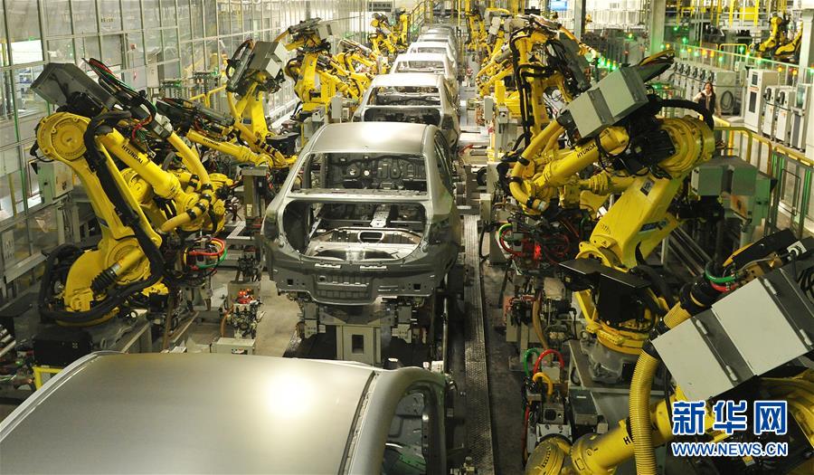 (新華全媒頭條·壯闊歷程40年系列述評·圖文互動)(7)風(fēng)雨砥礪 壯麗史詩——從改革開放40年看中國奇跡