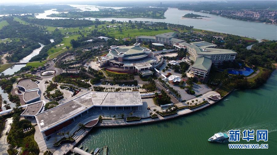 （新華全媒頭條&middot;圖文互動）（8）領(lǐng)航！向著高質(zhì)量發(fā)展堅定前行&mdash;&mdash;以習(xí)近平同志為核心的黨中央引領(lǐng)中國經(jīng)濟發(fā)展述評