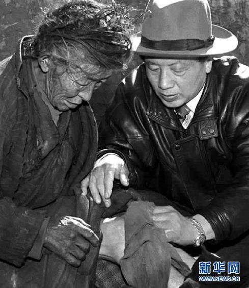 （改革先鋒風(fēng)采&middot;圖文互動(dòng)）（1）孔繁森：&ldquo;一個(gè)共產(chǎn)黨員愛的最高境界是愛人民&rdquo; 