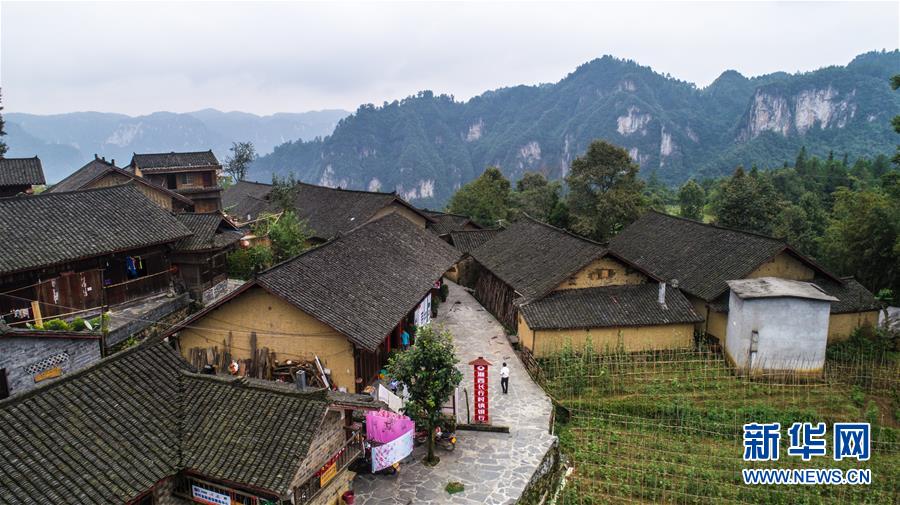 (聚焦歷史性成就和變革·圖文互動)(1)書寫脫貧攻堅新答卷——我國五年來經(jīng)濟社會發(fā)展成就巡禮