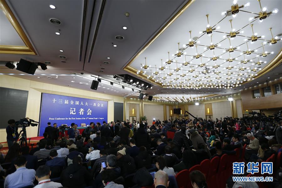 （兩會(huì)&middot;新華網(wǎng)）（5）外交部部長王毅答記者問